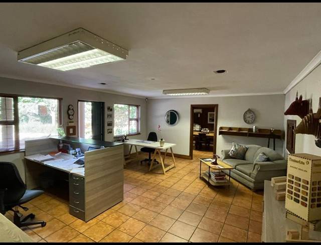 INDUSTRIAL PROPERTY TO RENT IN HENNOPSPARK